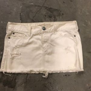 Hollister white short jean skirt size 5